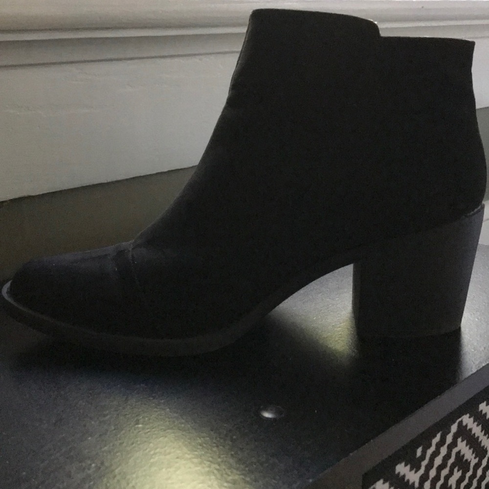 Size too big - Picture 5 of 5